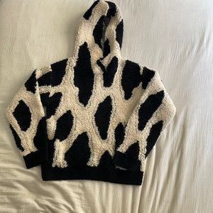 Excellent condition, never been worn